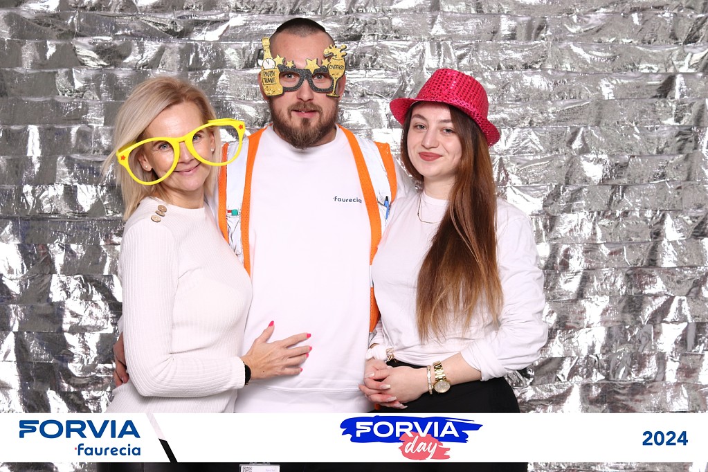 Forvia faurecia